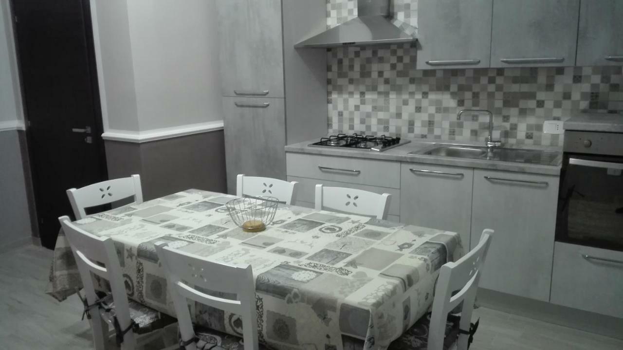 Casa Vacanza Rosariomaria レアルモンテ エクステリア 写真